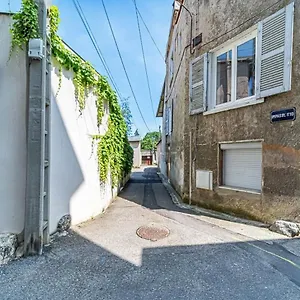 studio-marguerite-cosy-2-pers-sainte-foy-ls-lyon.hotels-rhonealpes.com/